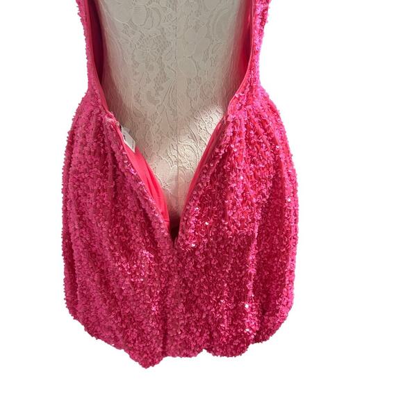 ASOS LUXE bubble hem mini dress in pink sequin Size 8 NWOT BARBIE Softgirl - Picture 6 of 15
